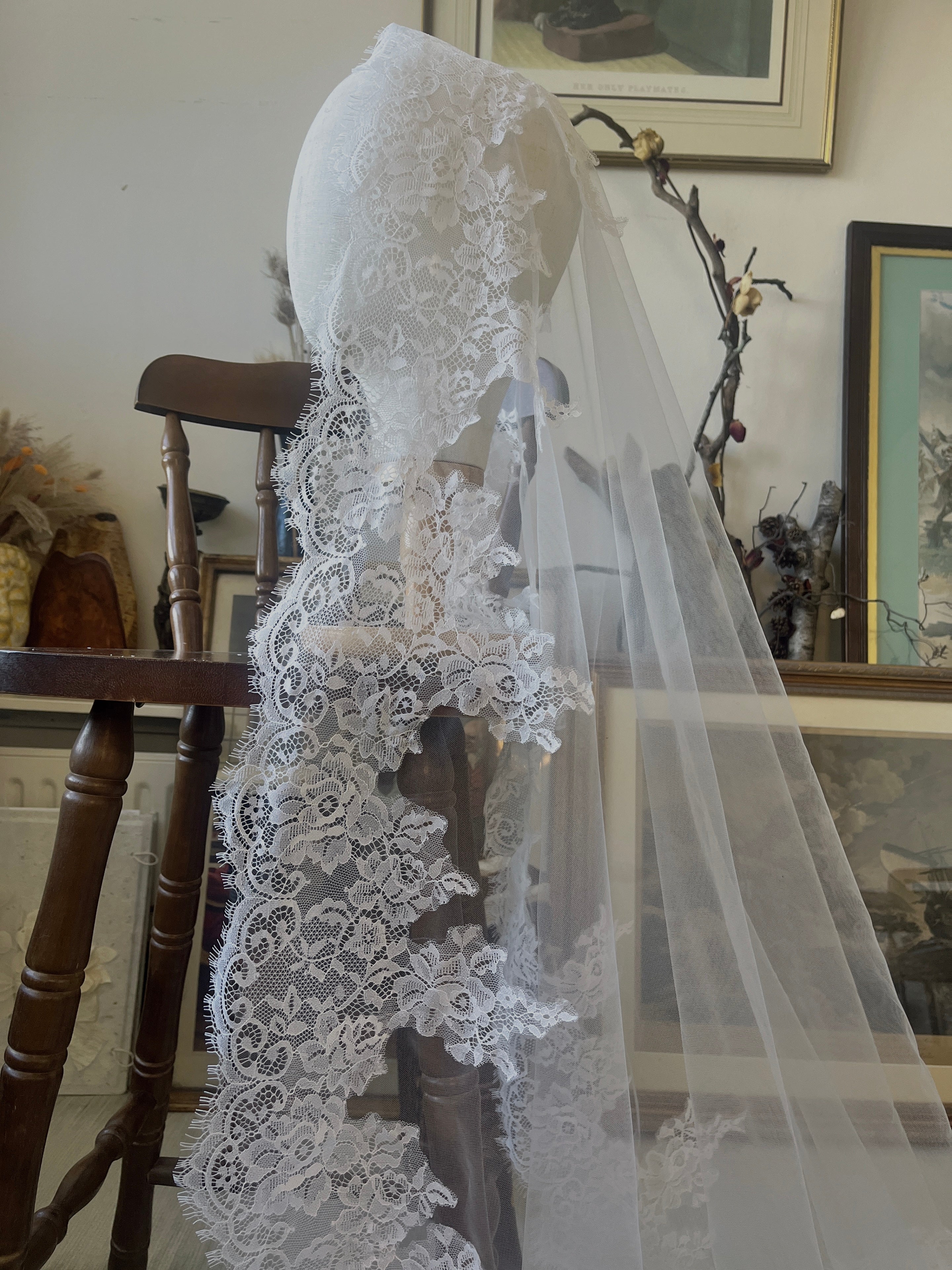 Lace Mantilla Bridal Veil