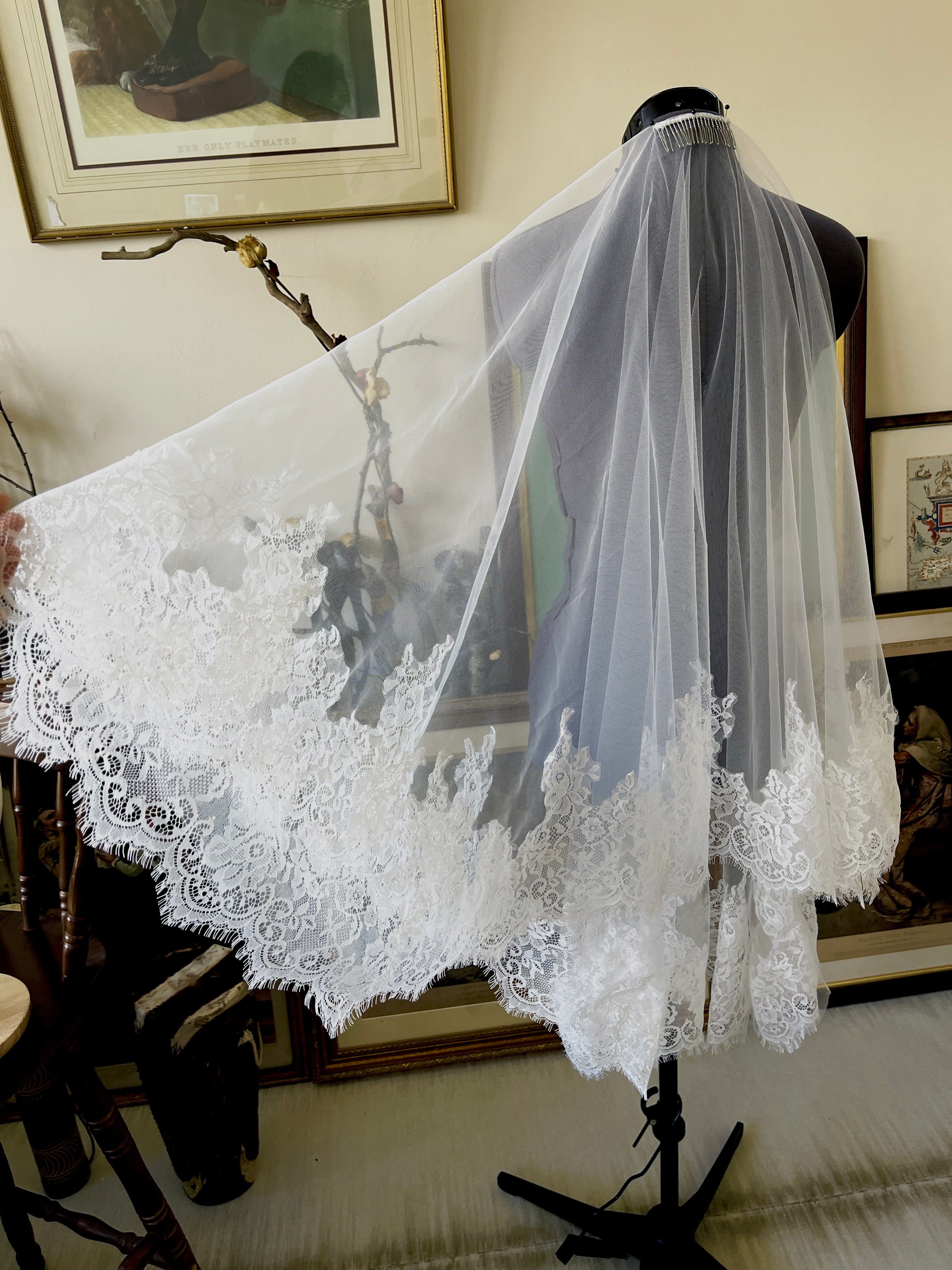 Lace Mantilla Bridal Veil