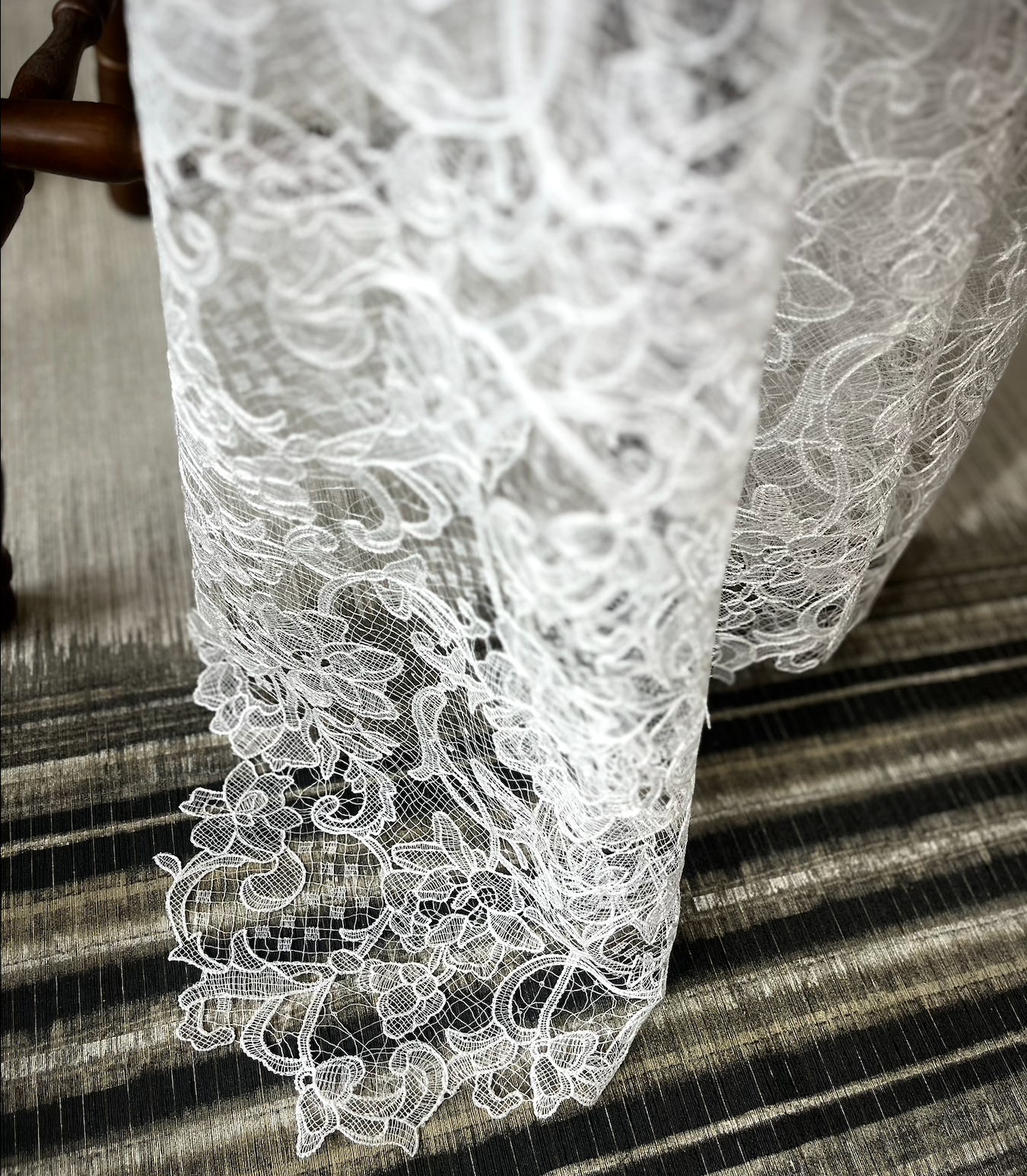La Vigne — Guipure Lace Bridal Veil