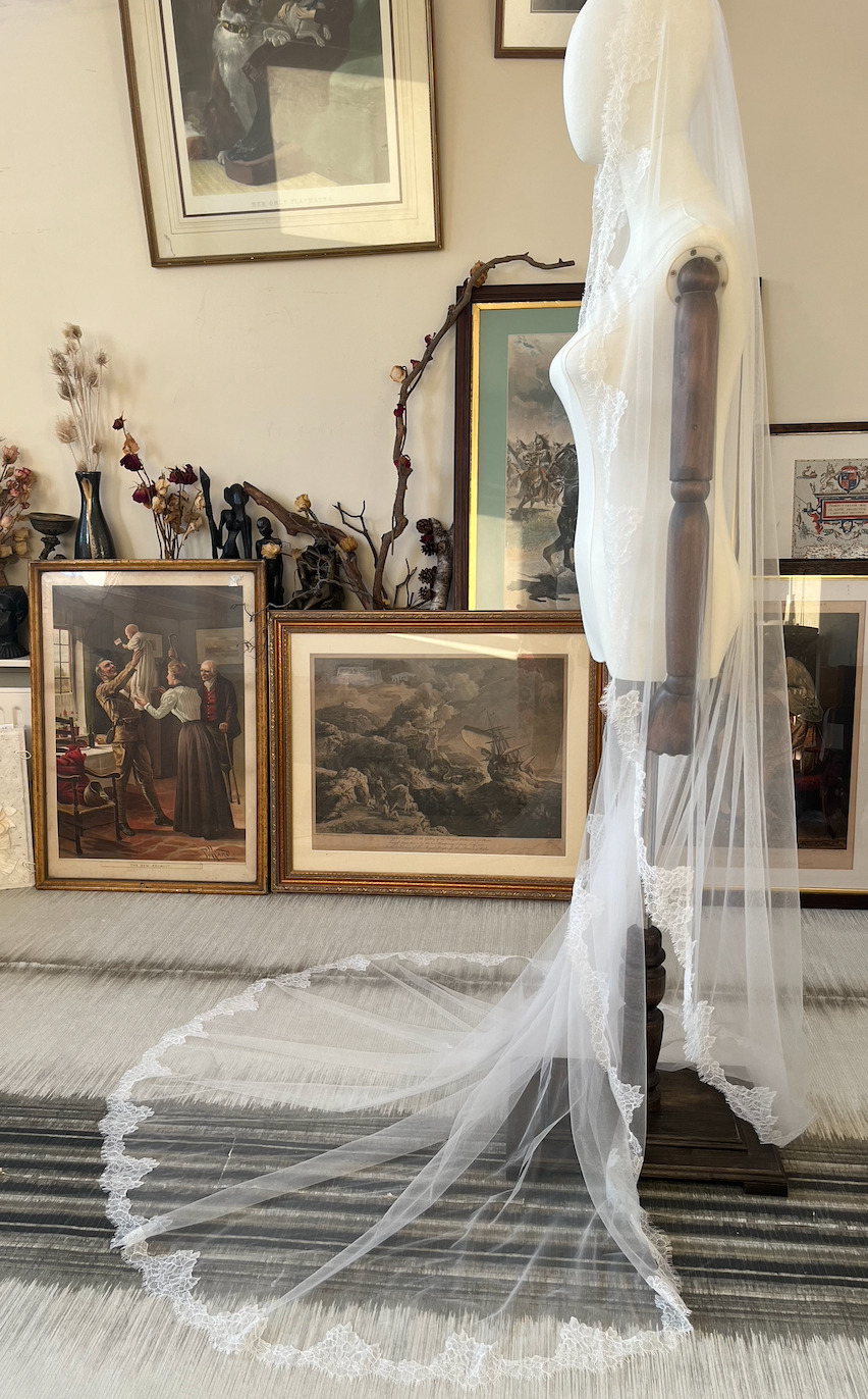 Chantilly Lace Mantilla Bridal Veil  fingertip mantilla wedding veil