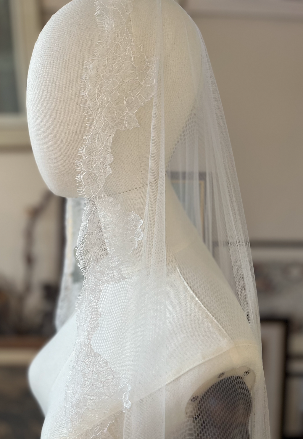 Chantilly Lace Mantilla Bridal Veil  fingertip mantilla wedding veil